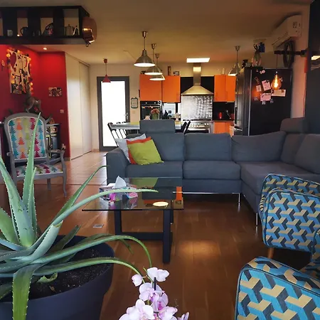 Au Grand Calme Dans Maison Bed & Breakfast